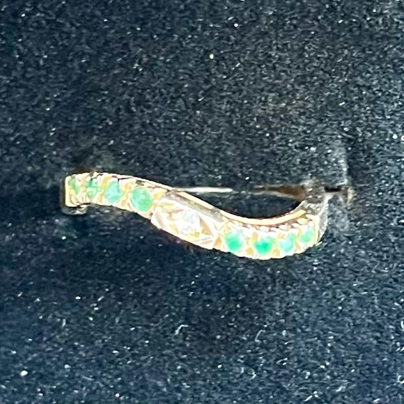 14K Yellow Gold Wave Ring with Gemstones - Picture 3 of 7